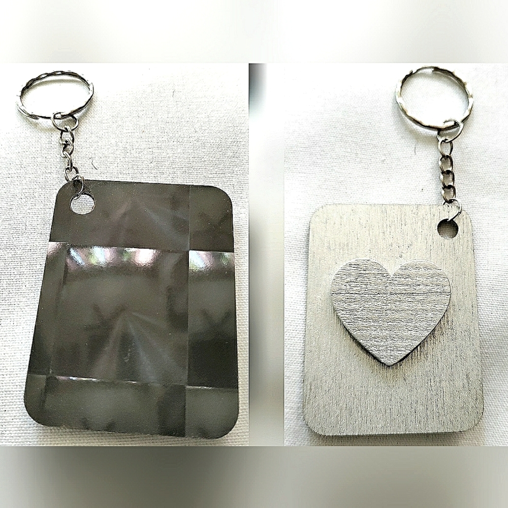 NEW Handmade Keychain Bag Tag! Hologram Geo2. & Silver Wood Heart. Unisex.
